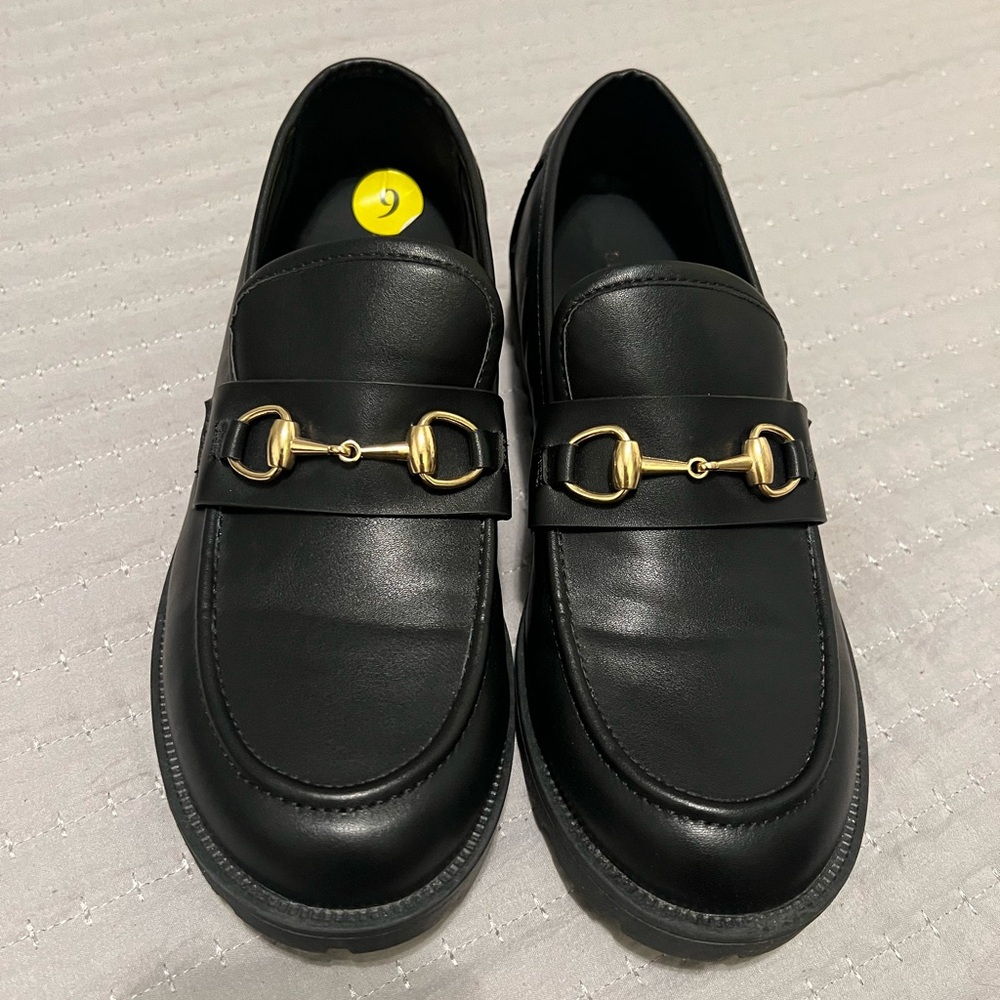 Loafers New Without Tags , Use Once Inside The Ho… - image 1